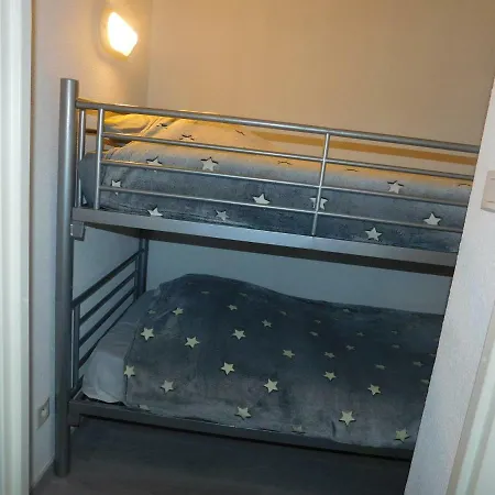 Le Petit Nid Apartament *