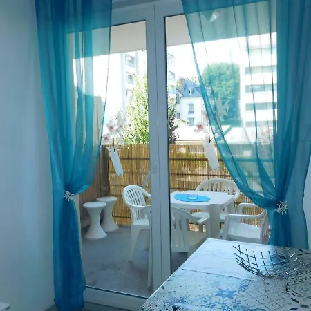 Le Petit Nid Apartament *